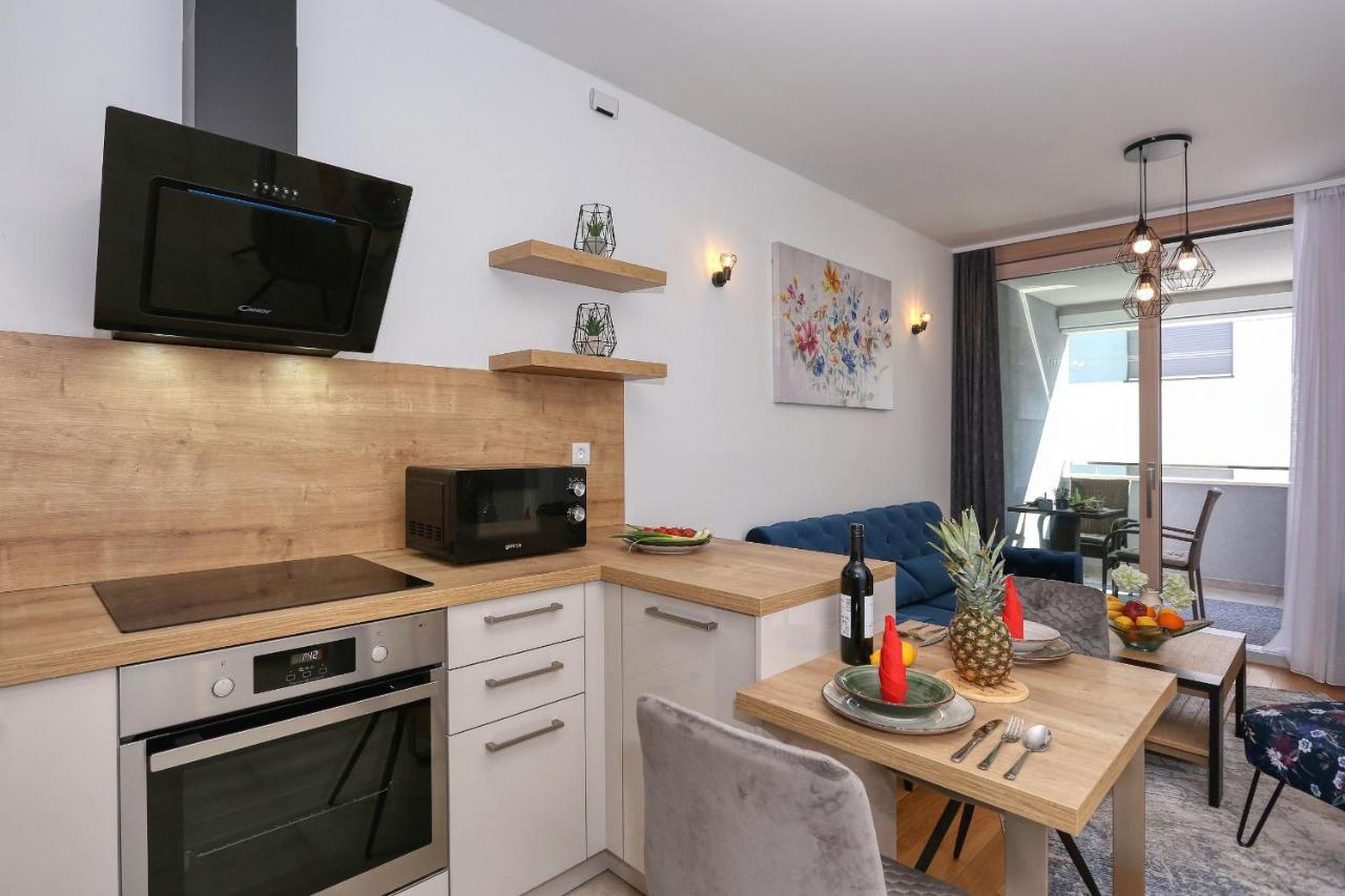 Apartments Luna With Free Parking Zadar Extérieur photo