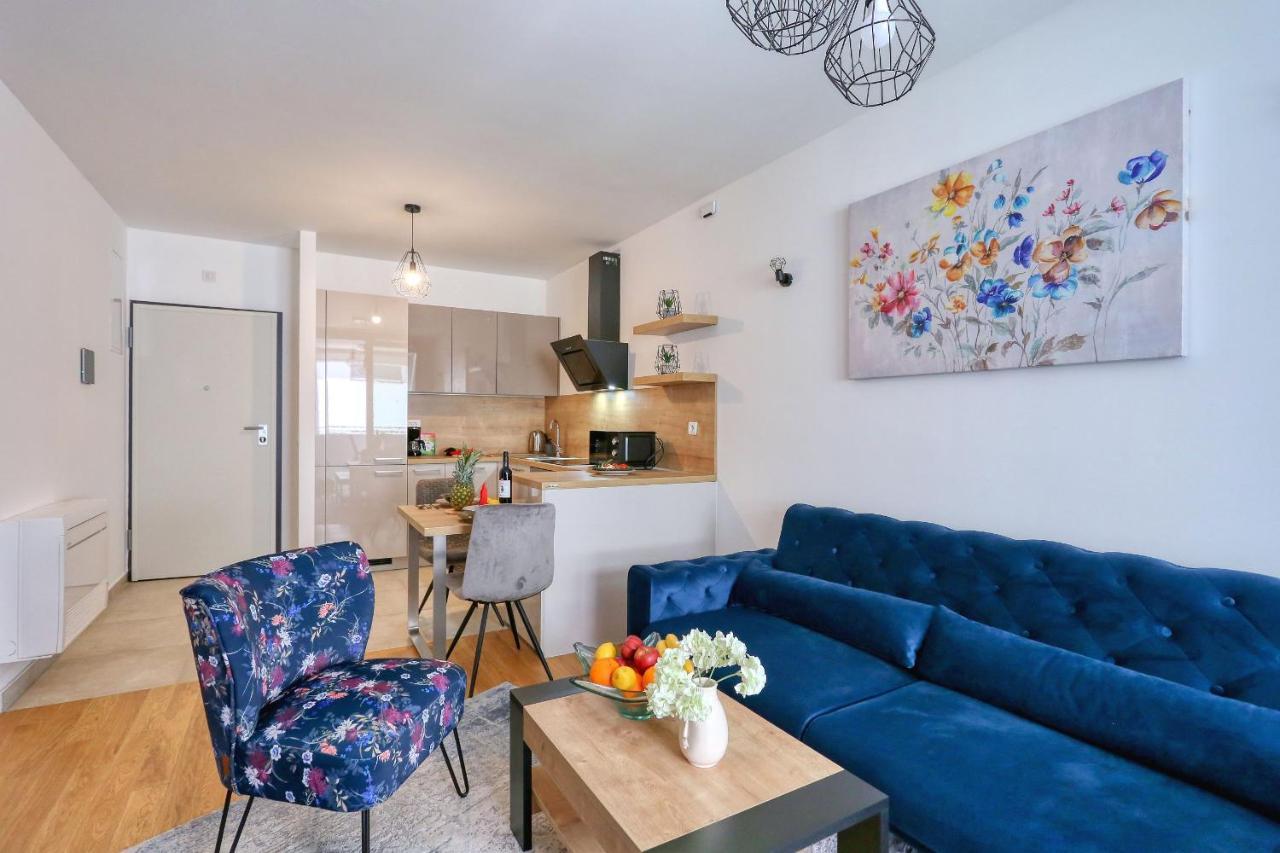 Apartments Luna With Free Parking Zadar Extérieur photo
